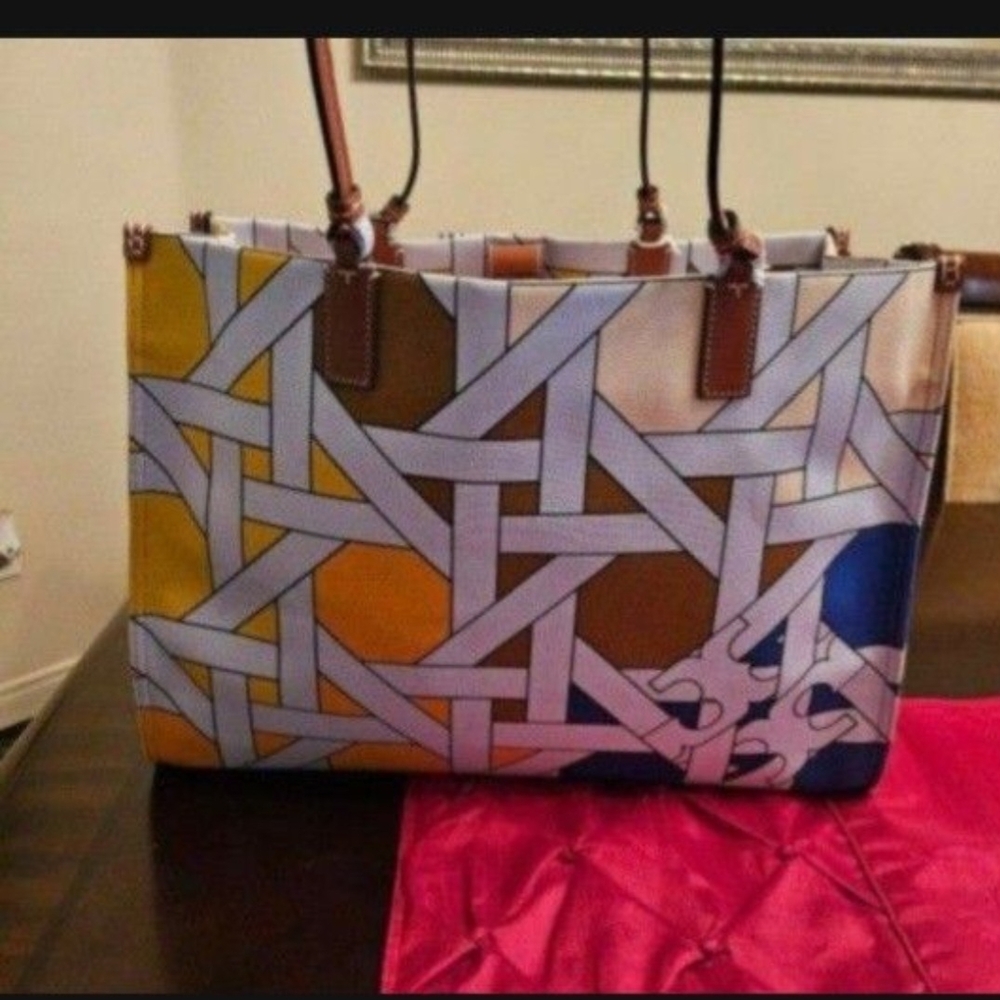 Tory Burch Stylish Yellow and Brown Tote with Geometric Pattern
